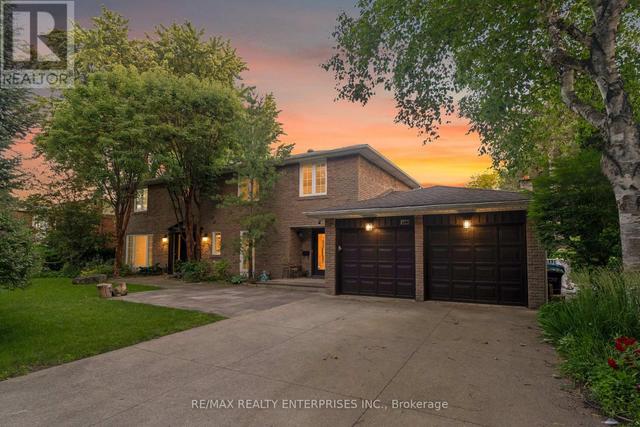2084 OBECK CRESCENT  Mississauga, ON L5H 3L7