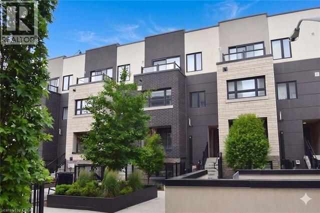 1135 COOKE Boulevard Unit# 112  Burlington, ON L7T 0C3