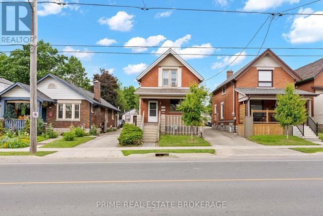 1032 TRAFALGAR STREET  London East (East M), ON N5Z 1G4