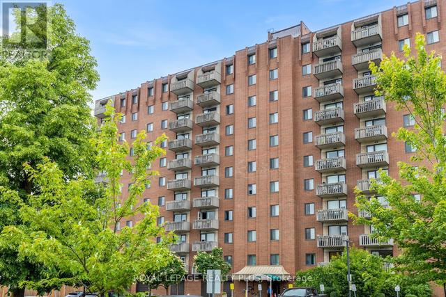1012 - 6720 GLEN ERIN DRIVE  Mississauga, ON L5N 3K8