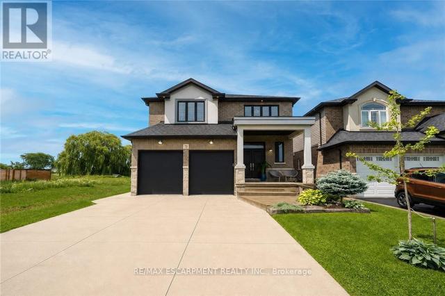73 ELEANOR AVENUE  Hamilton, ON L8W 1C8