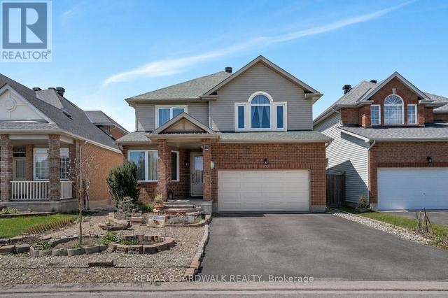 102 MOSSWOOD COURT  Ottawa, ON K1V 0N6