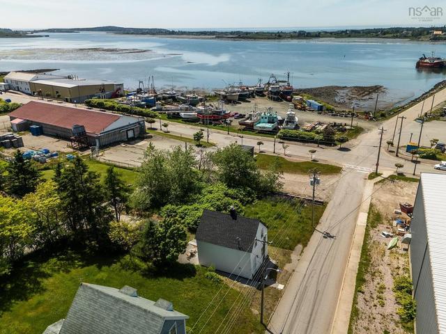 7 Pearl Street  Yarmouth, NS B5A 3M4
