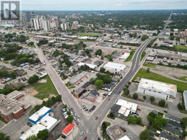 576 HORTON STREET E  London East (East K), ON N6B 1M7