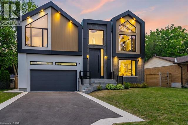 298 STRATHCONA Drive  Burlington, ON L7L 2E1