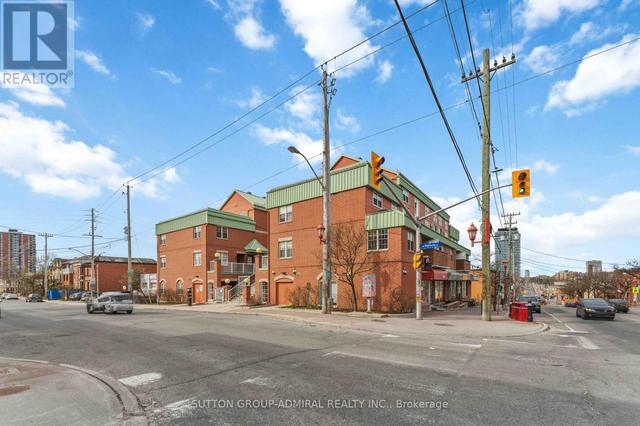 9 - 130 ROCHESTER STREET  Ottawa, ON K1R 0A3