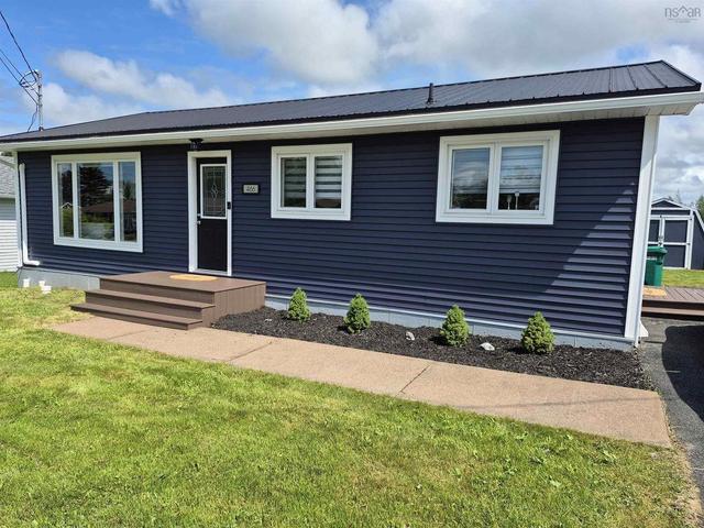 466 Martin Avenue  New Glasgow, NS B2H 1R9