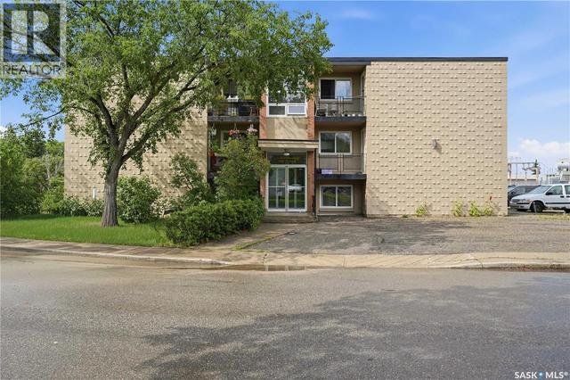 8 2620 5TH AVENUE N  Regina, SK S4R 5E5