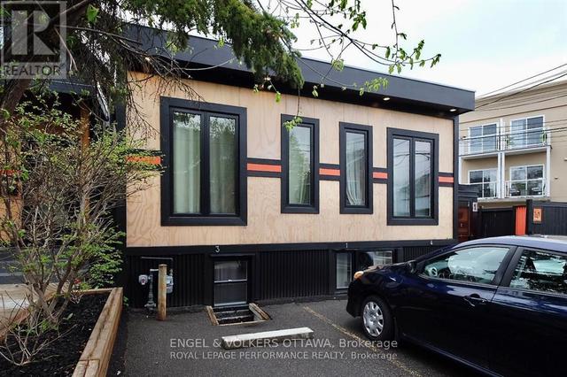 10 SHERBROOKE AVENUE  Ottawa, ON K1Y 1R7