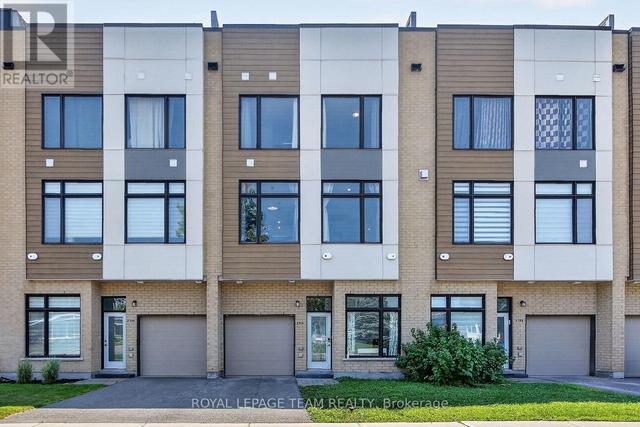 2706 DRAPER AVENUE  Ottawa, ON K2H 0C4