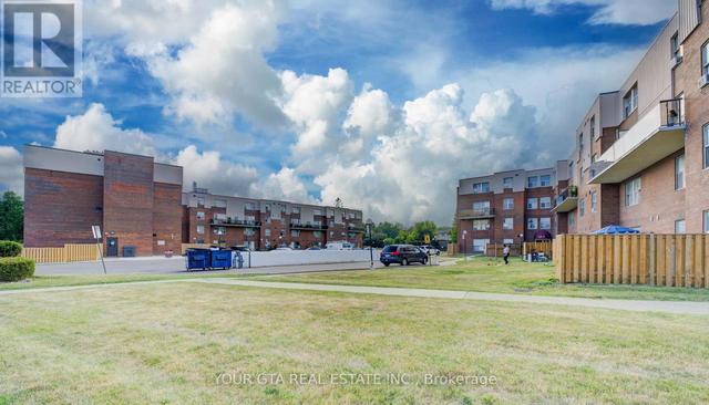 122 - 1055 B FORESTWOOD DRIVE  Mississauga, ON L5C 2T8