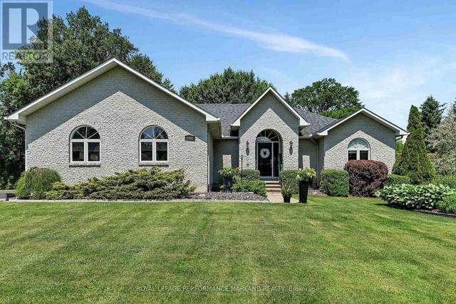 1591 STEPHANIE ANNE DRIVE  Ottawa, ON K4P 1M8