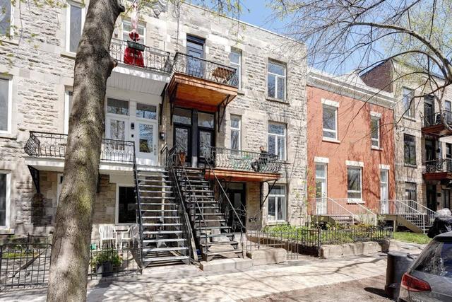 4267 Av. Christophe-Colomb  Montréal (Le Plateau-Mont-Royal), QC H2J 3G2