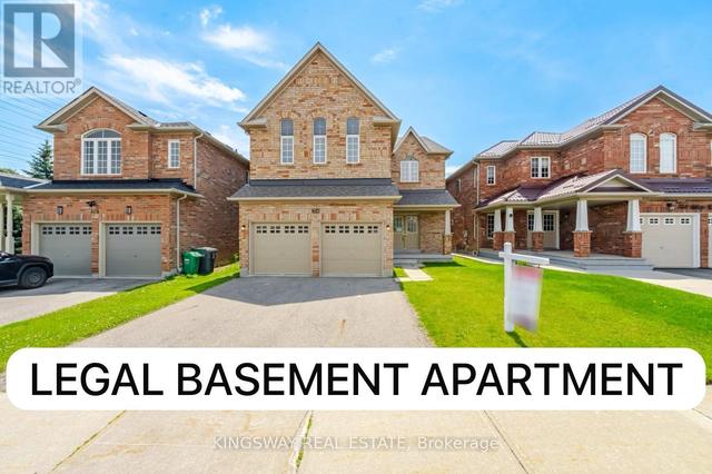 754 WHITE CLOVER WAY  Mississauga, ON L5V 3B8