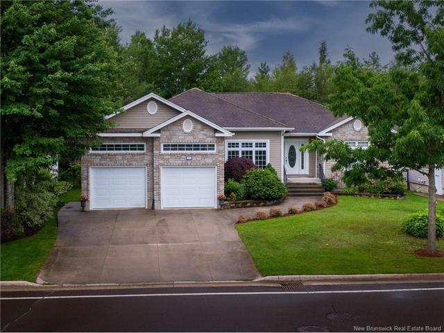 235 Summerhill ROW  Fredericton, NB E3A 0C5
