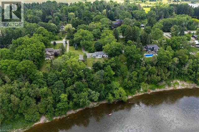 176 RIVERBANK Drive  Cambridge, ON N3H 4R6