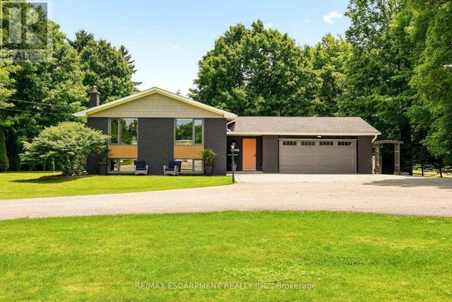 2234 KILBRIDE STREET  Burlington, ON L7P 0J4