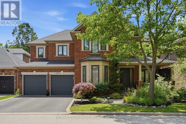 5347 JAMESON CRESCENT  Burlington, ON L7L 6Z1
