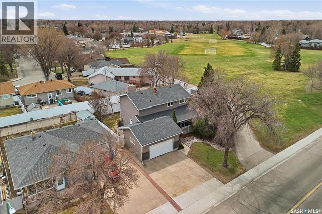 404 Dalgliesh DRIVE  Regina, SK S4R 6J1