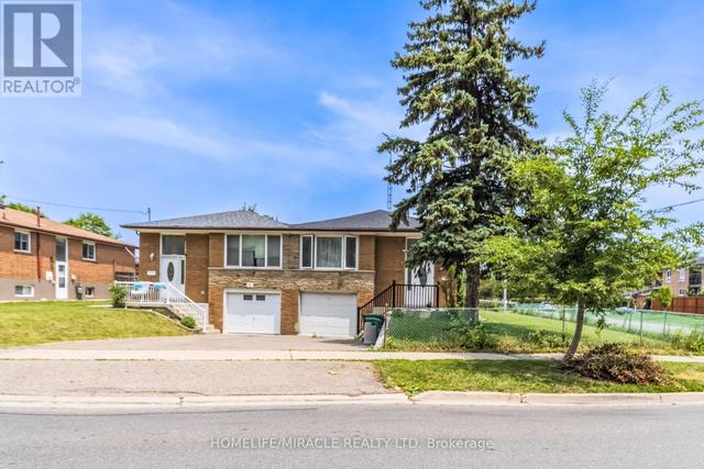 7187 DARCEL AVENUE  Mississauga, ON L4T 2X3