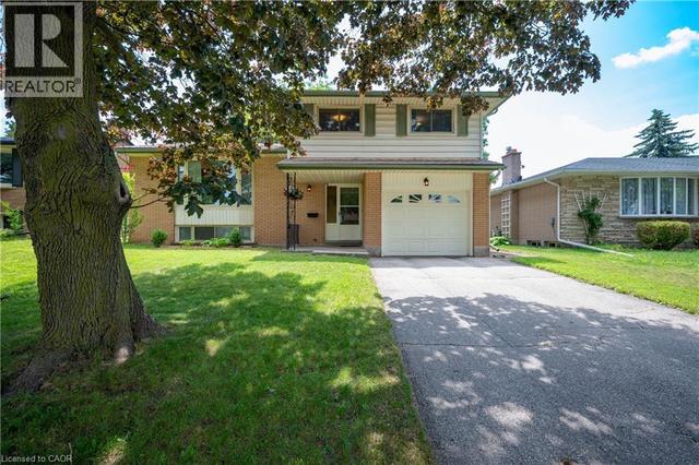 99 LORRAINE Avenue  Kitchener, ON N2B 2N1