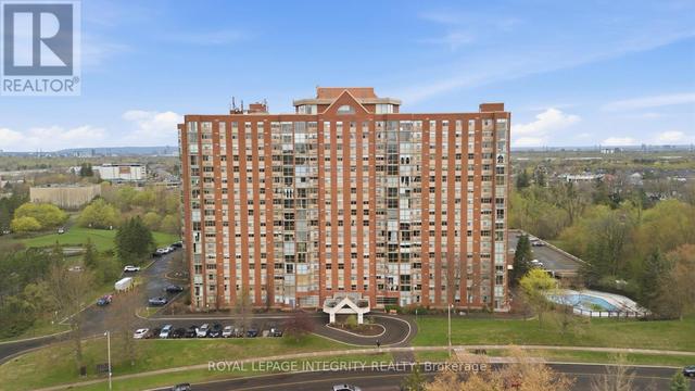 1208 - 2760 CAROUSEL CRESCENT  Ottawa, ON K1T 2N4