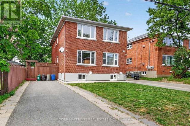 391 GREENWOOD AVENUE  Ottawa, ON K2A 0X4