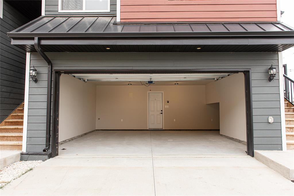 8 Woodridge Way, Brandon, MB 