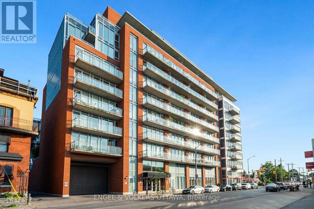 205 - 354 GLADSTONE AVENUE  Ottawa, ON K2P 0R4