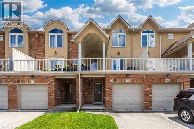1253 SILVAN FOREST Drive Unit# 7  Burlington, ON L7M 0B7