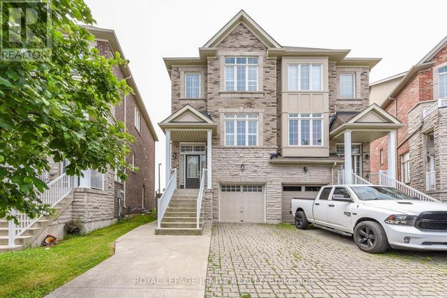 52 HARPREET CIRCLE  Toronto, ON M9W 0E2