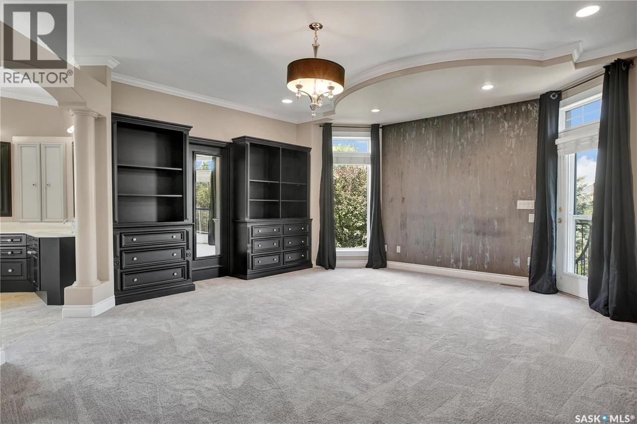 218 Horlick Crescent, Saskatoon, SK 