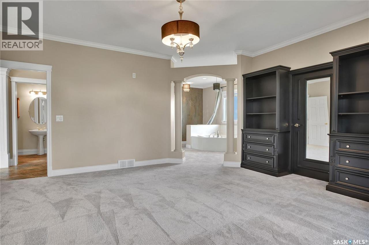 218 Horlick Crescent, Saskatoon, SK 