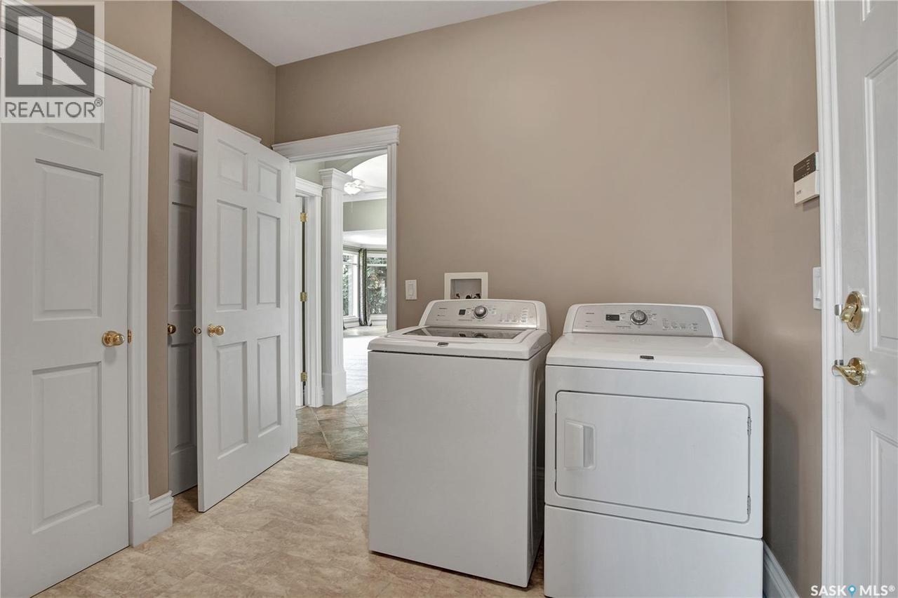 218 Horlick Crescent, Saskatoon, SK 