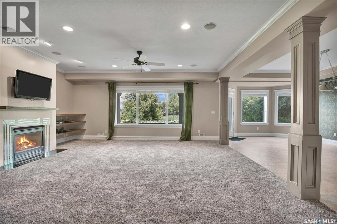 218 Horlick Crescent, Saskatoon, SK 