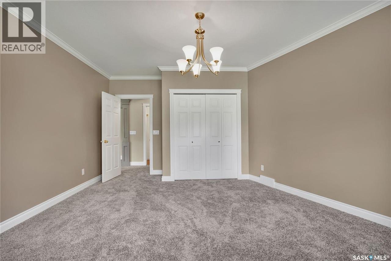 218 Horlick Crescent, Saskatoon, SK 