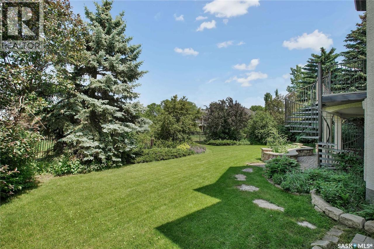 218 Horlick Crescent, Saskatoon, SK 