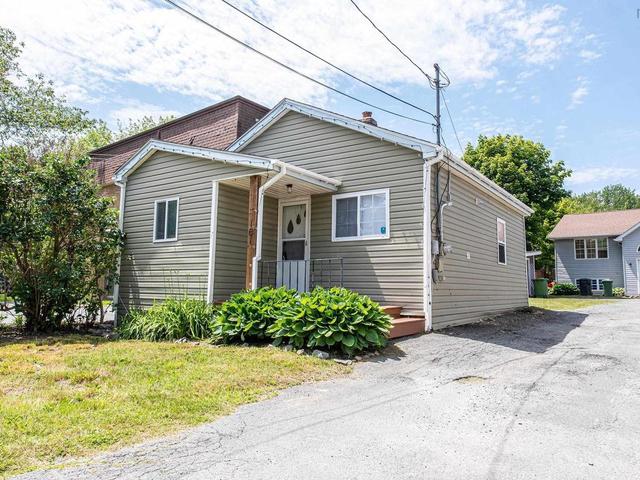 161 Albro Lake Road  Dartmouth, NS B3A 3Y7