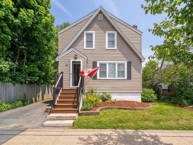 140 Victoria Road  Dartmouth, NS B3A 1V7