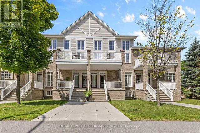 80A STONEHAVEN DRIVE  Ottawa, ON K2M 0C1