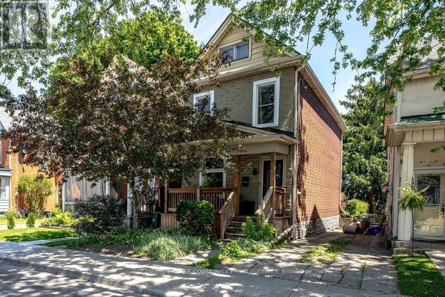148 DUNDURN STREET N  Hamilton, ON L8R 3E8