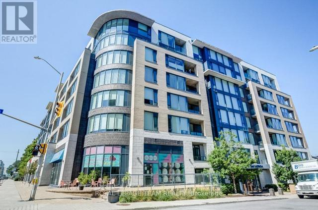 712 - 360 PATRICIA AVENUE  Ottawa, ON K1Z 6W1