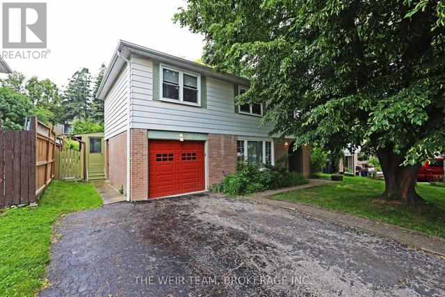 1577 OTTERBY ROAD  Mississauga, ON L4X 1W8