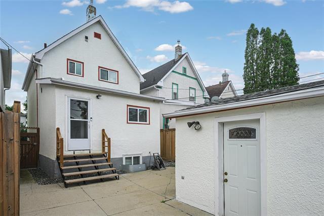 404 Beverley St, Winnipeg, MB 