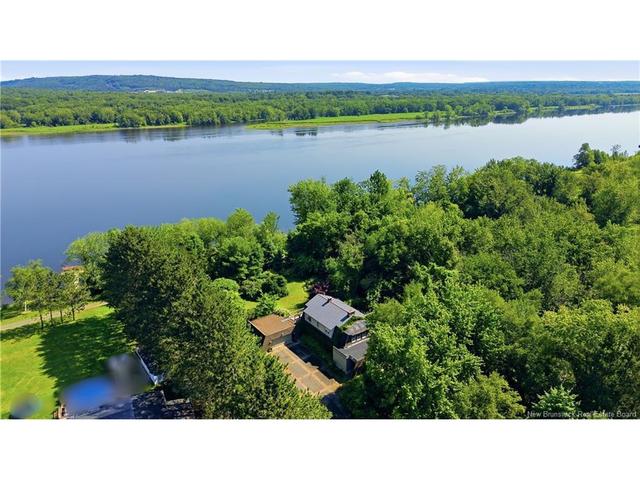 1421 Woodstock RD  Fredericton, NB E3C 1P2