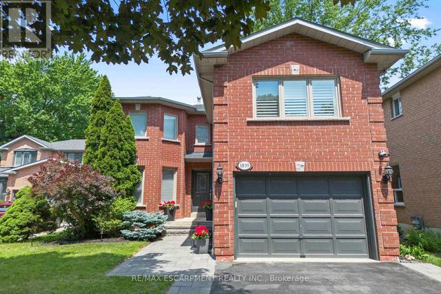 1839 FELLEN PLACE  Mississauga, ON L5J 4S4