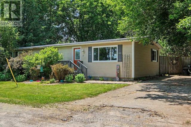 17 CASSELL LANE  Rideau Lakes, ON K7A 4S5