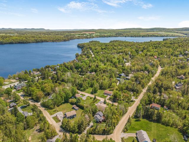 24 106e Rue  Magog, QC J1X 0M6