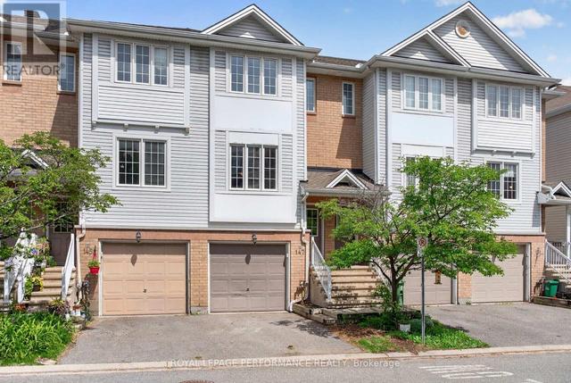 147 FORDHAM PRIVATE  Ottawa, ON K2C 4G5