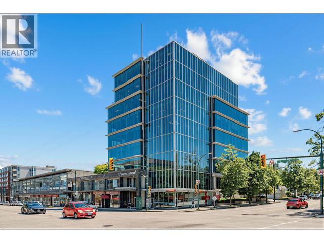 402 1788 WEST BROADWAY  Vancouver, BC V6J 1Y1